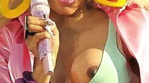 டீன் அமெச்சூர் பேங்க்ஸ் பிபிசி