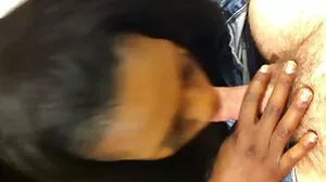 BBW முதிர்ந்த ஒரு ஒல்லியான பையனால் புணர்ந்தார்