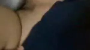 ஷீனா ஷா தனது ஆசிரியர்களின் கவனத்தை ஈர்க்கிறார்