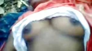 பேன்டிஹோஸுடன் டீன் சக் டிக்
