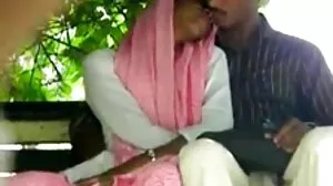 மார்டாவின் க்ரீமி புஸ்ஸியில் மூழ்குவது இந்த பையனை கடினமாக்கியது