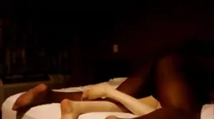 குண்டான பொன்னிற BBW துள்ளல் மற்றும் முனகுதல்