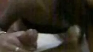 ஸ்டெப்ப்ரோ கிறிஸ்துமஸுக்காக ஸ்டெப்சிஸ் ஏஞ்சல் ஸ்மால்ஸுக்கு பாவாடை மற்றும் அவரது டிக்கை பரிசளித்தார்