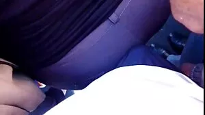 BBW பியானோ டீச்சர் இரண்டு பையன்களால் ஃபக் செய்யப்பட்டார்
