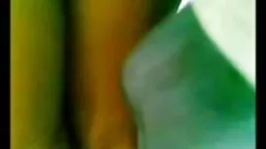 டூ-ஐட் கோடோன் ஐசாகி சூடான படகோட்டியால் மூடப்பட்டிருக்கும்